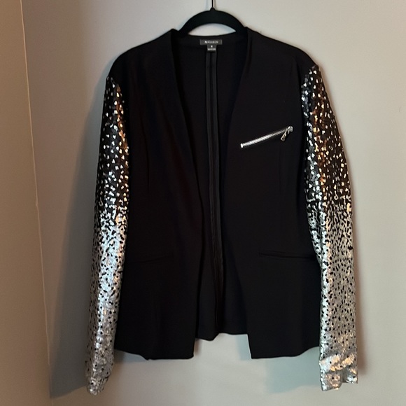 Black Sparkly Sequin Womans Blazer 😛 - Picture 3 of 7